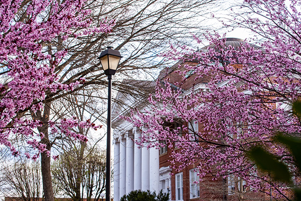 Lynchburg announces in-person Commencement for classes of 2021, 2020