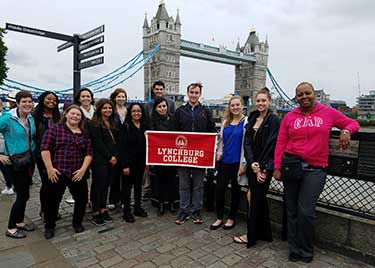 Study abroad students in London, England